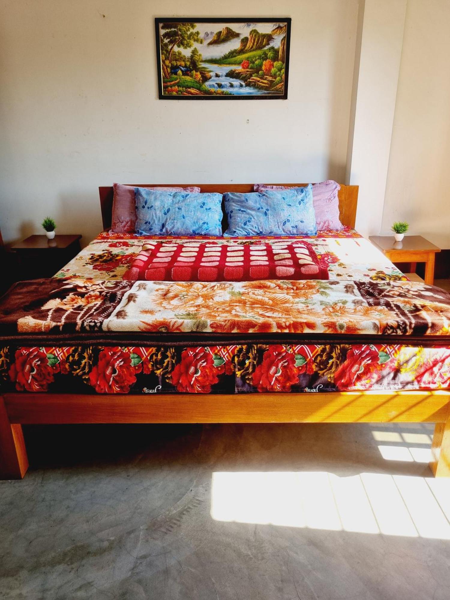 Gayatri Homestay Дибругарх Экстерьер фото