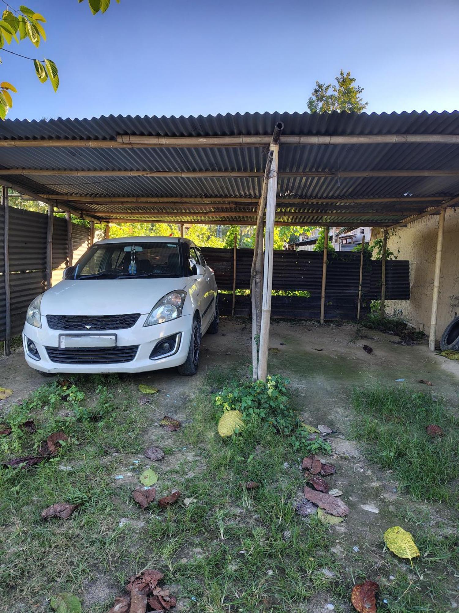 Gayatri Homestay Дибругарх Экстерьер фото